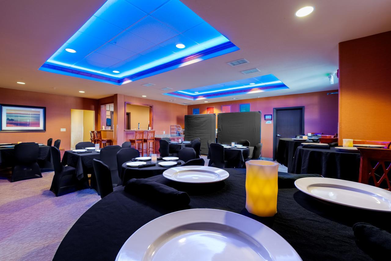 Grand Vista Hotel Parachute Εξωτερικό φωτογραφία